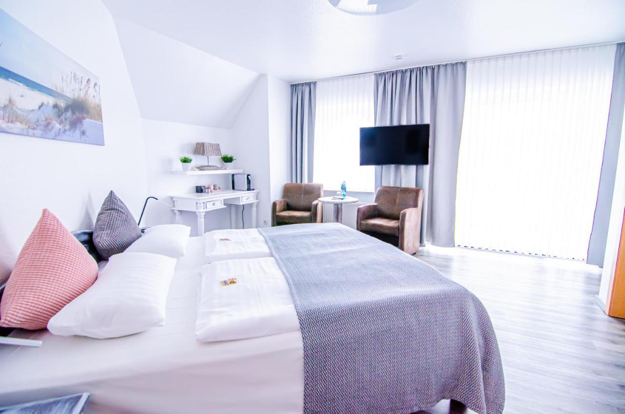 Hotel Blischke 卡罗利嫩西尔 外观 照片